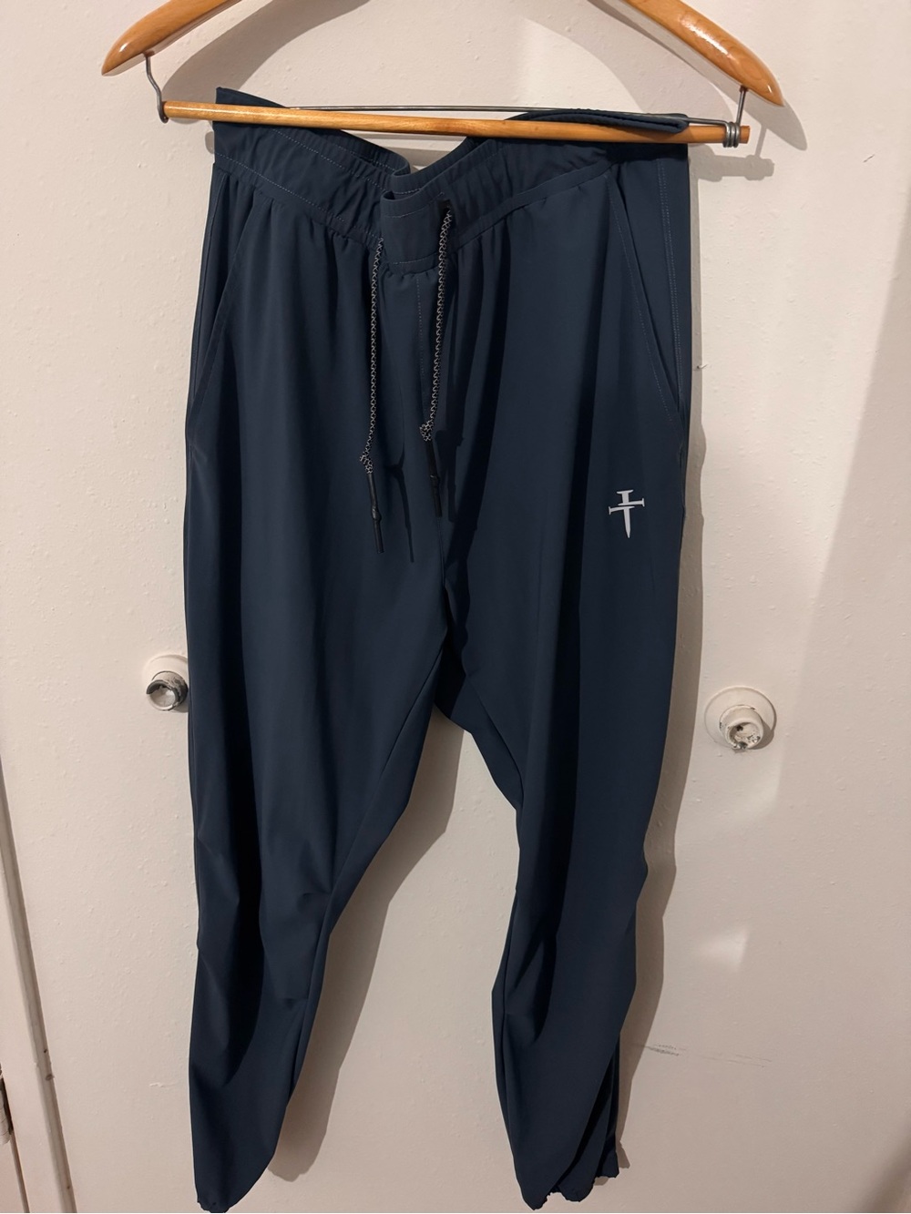 Three Nails Men’s Pro-Lite Performance Joggers In Navy with Drawstring